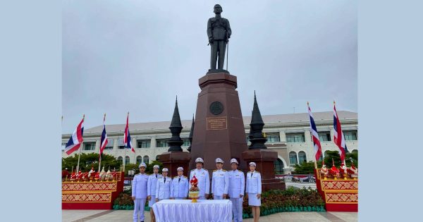 สำนักงาน ก.พ.ร. เข้าร่วมงานเฉลิมพระเกียรติเนื่องในโอกาสวันคล้ายวันพระบรมราชสมภพครบ 100 ปี พระบาทสมเด็จพระปรเมนทรมหาอานันทมหิดล พระอัฐมรามาธิบดินทร